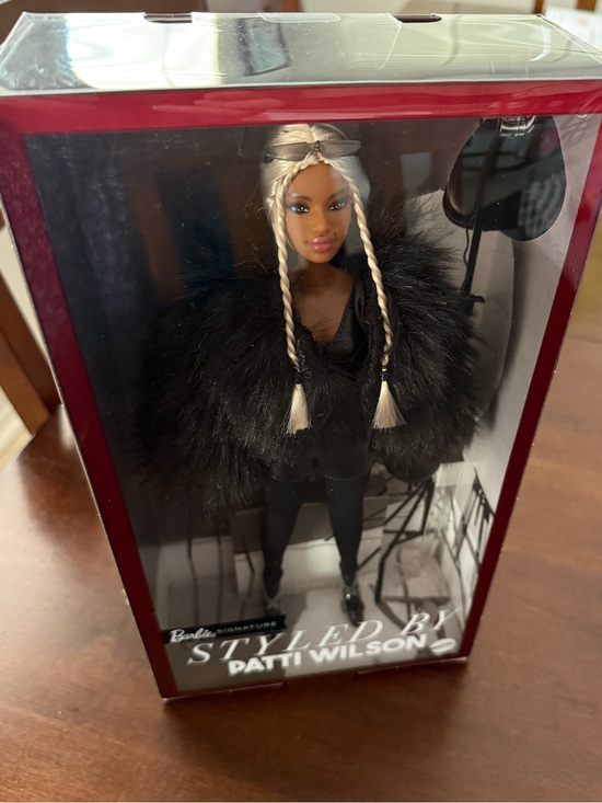 Barbie Other - NRFB Styled by Patti Wilson Barbie Doll PLATINUM BRAIDS Fur Jacket